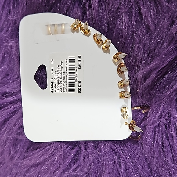 Anna & Elsa mittens and earrings set - Picture 5 of 15